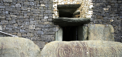 Entrance to Newgrange Passage Tomb Source:Wikimedia Commons